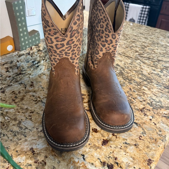 Ariat Brown Leopard Print Women's Boots - Picture 2 of 5